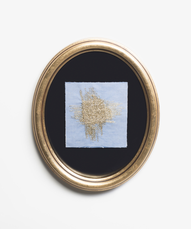 Medium_fit_mending-gold-blue